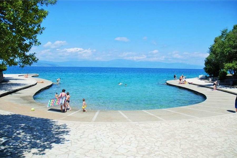 Obala Apartment & Studios Малинска Экстерьер фото